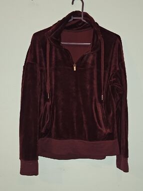 Womens Maroon And Gold Velour Quarter Zip!! Sz Medium!